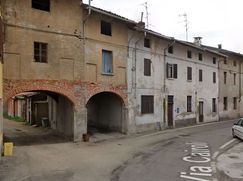 Casa Bi/Trifamiliare in Residenziale