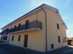 Casa Bi/Trifamiliare in Residenziale