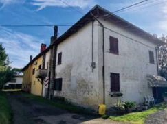 Casa Bi/Trifamiliare in Residenziale