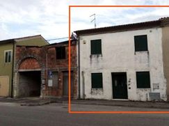 Casa Bi/Trifamiliare in Residenziale