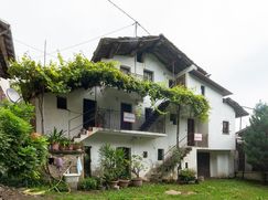 Casa Bi/Trifamiliare in Residenziale