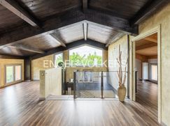 Casa Bi/Trifamiliare in Residenziale