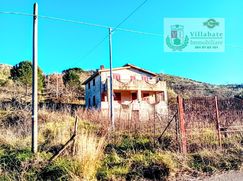 Casa Bi/Trifamiliare in Residenziale
