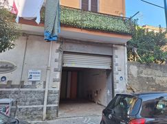 Negozio/Locale commerciale in Commerciale