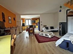 Casa Bi/Trifamiliare in Residenziale