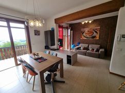 Casa Bi/Trifamiliare in Residenziale