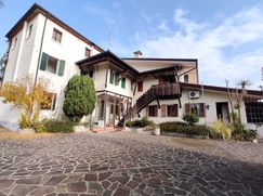 Villa in Residenziale