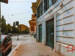 Negozio/Locale commerciale in Commerciale