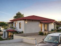 Casa Bi/Trifamiliare in Residenziale
