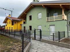 Casa Bi/Trifamiliare in Residenziale