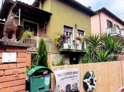 Casa Bi/Trifamiliare in Residenziale