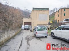 Negozio/Locale commerciale in Commerciale