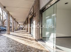Negozio/Locale commerciale in Commerciale