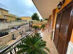Casa Bi/Trifamiliare in Residenziale