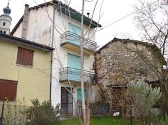 Casa Bi/Trifamiliare in Residenziale