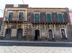 Casa Bi/Trifamiliare in Residenziale