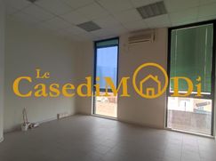 Ufficio in Commerciale