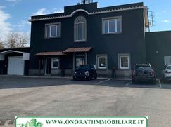 Ufficio in Commerciale
