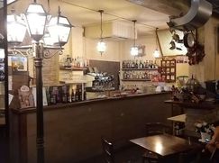 Attività/Licenza (con o senza mura) in Commerciale