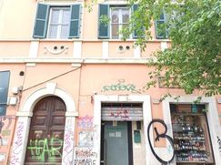 Negozio/Locale commerciale in Commerciale