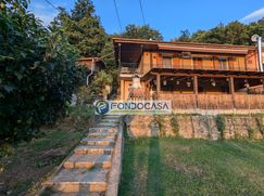 Casa Bi/Trifamiliare in Residenziale