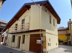 Casa Bi/Trifamiliare in Residenziale