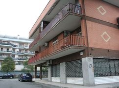 Negozio/Locale commerciale in Commerciale