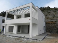 Casa Bi/Trifamiliare in Residenziale