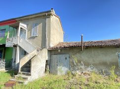 Casa Bi/Trifamiliare in Residenziale