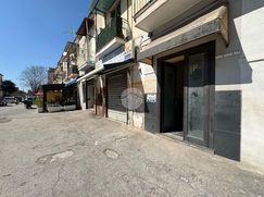 Negozio/Locale commerciale in Commerciale