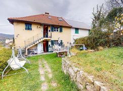 Casa Bi/Trifamiliare in Residenziale