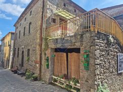 Casa Bi/Trifamiliare in Residenziale