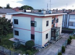 Casa Bi/Trifamiliare in Residenziale