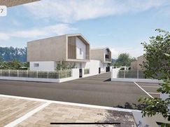 Casa Bi/Trifamiliare in Residenziale