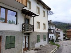 Casa Bi/Trifamiliare in Residenziale