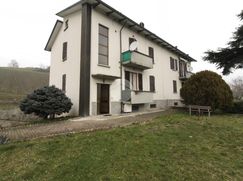 Casa Bi/Trifamiliare in Residenziale
