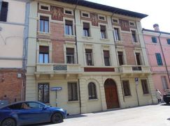 Casa Bi/Trifamiliare in Residenziale