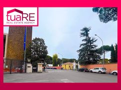 Negozio/Locale commerciale in Commerciale