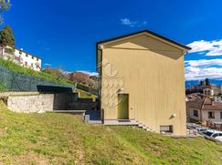 Casa Bi/Trifamiliare in Residenziale