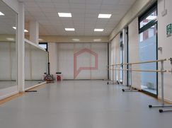 Negozio/Locale commerciale in Commerciale