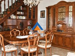 Casa Bi/Trifamiliare in Residenziale