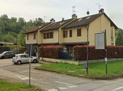 Casa Bi/Trifamiliare in Residenziale