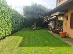 Casa Bi/Trifamiliare in Residenziale