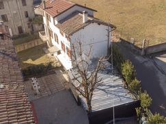 Casa Bi/Trifamiliare in Residenziale