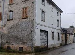 Casa Bi/Trifamiliare in Residenziale