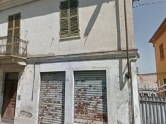 Negozio/Locale commerciale in Commerciale