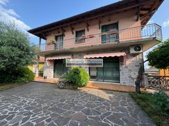 Negozio/Locale commerciale in Commerciale