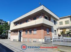 Ufficio in Commerciale