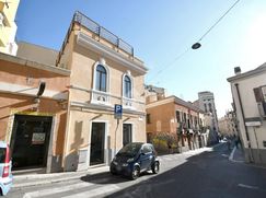 Negozio/Locale commerciale in Commerciale
