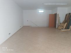 Negozio/Locale commerciale in Commerciale